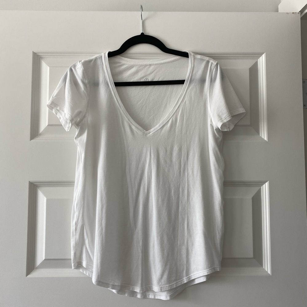 Lululemon Love v-neck tee